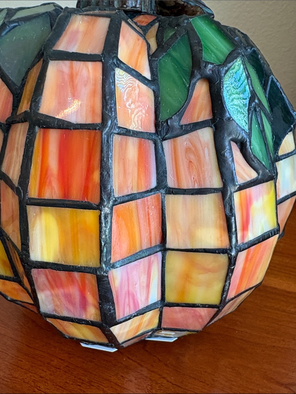 9” LIT Tiffany Style Stained Glass Pumpkin Accent Lamp Fall Autumn Farmhouse - Picture 16 of 16